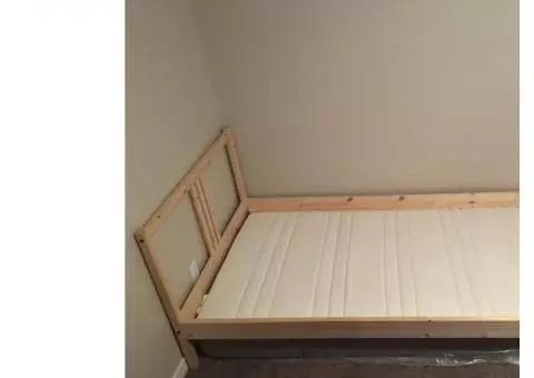Twin Size Bed Frame and Matress